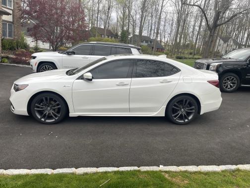 Photo 1 of 9 of 2019 Acura TLX V6 A-Spec